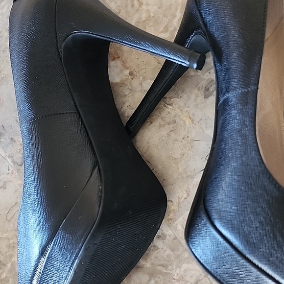 Michael Kors black heels - Picture 5 of 8